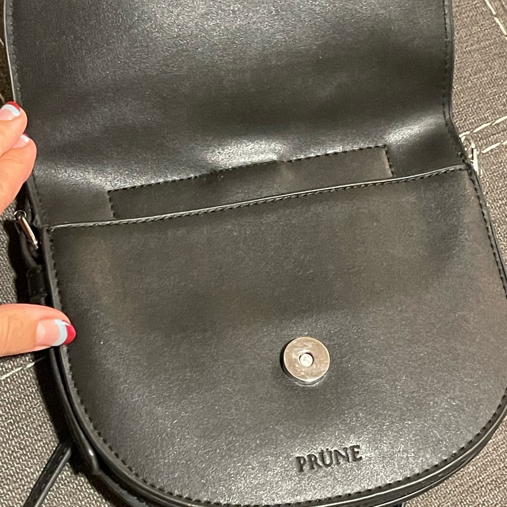 Prune purse